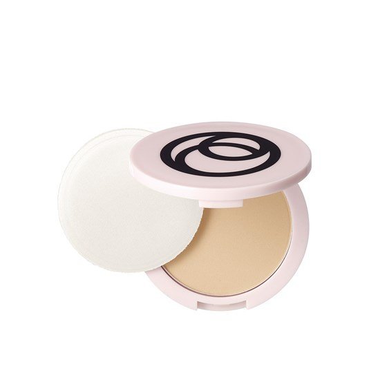 ExternalImage 17 1 Meet the perfect companion for your make-up touch ups. Smooth, creamy texture goes on easily and creates the perfect looking skin tone.