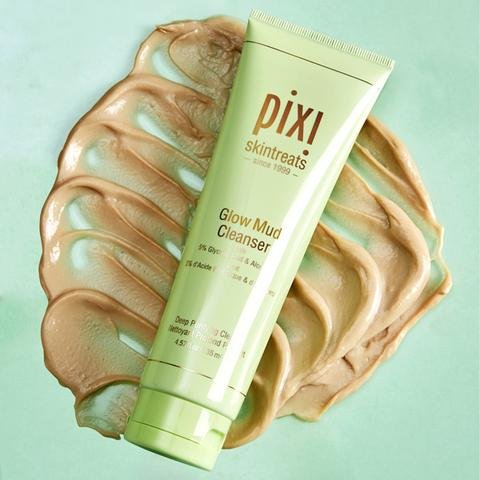 Glow Mud Cleanser large 1 A deep pore cleansing mud that gently exfoliates while purifying for radiant skin.