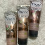 Biore Rose Quartz-Gentle Pore Refining Scrub