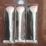 WET 'N' WILD BLUSH BRUSH